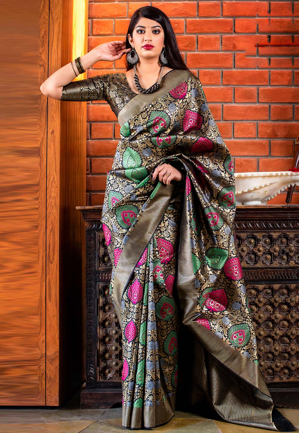 Black Banarasi Silk Saree With Blouse 167195