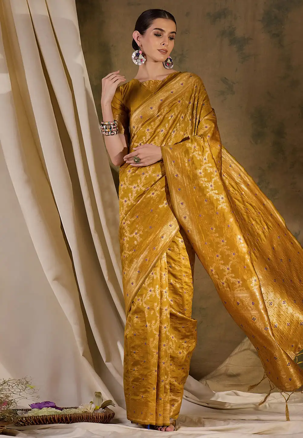 Golden Banarasi Silk Saree 289771