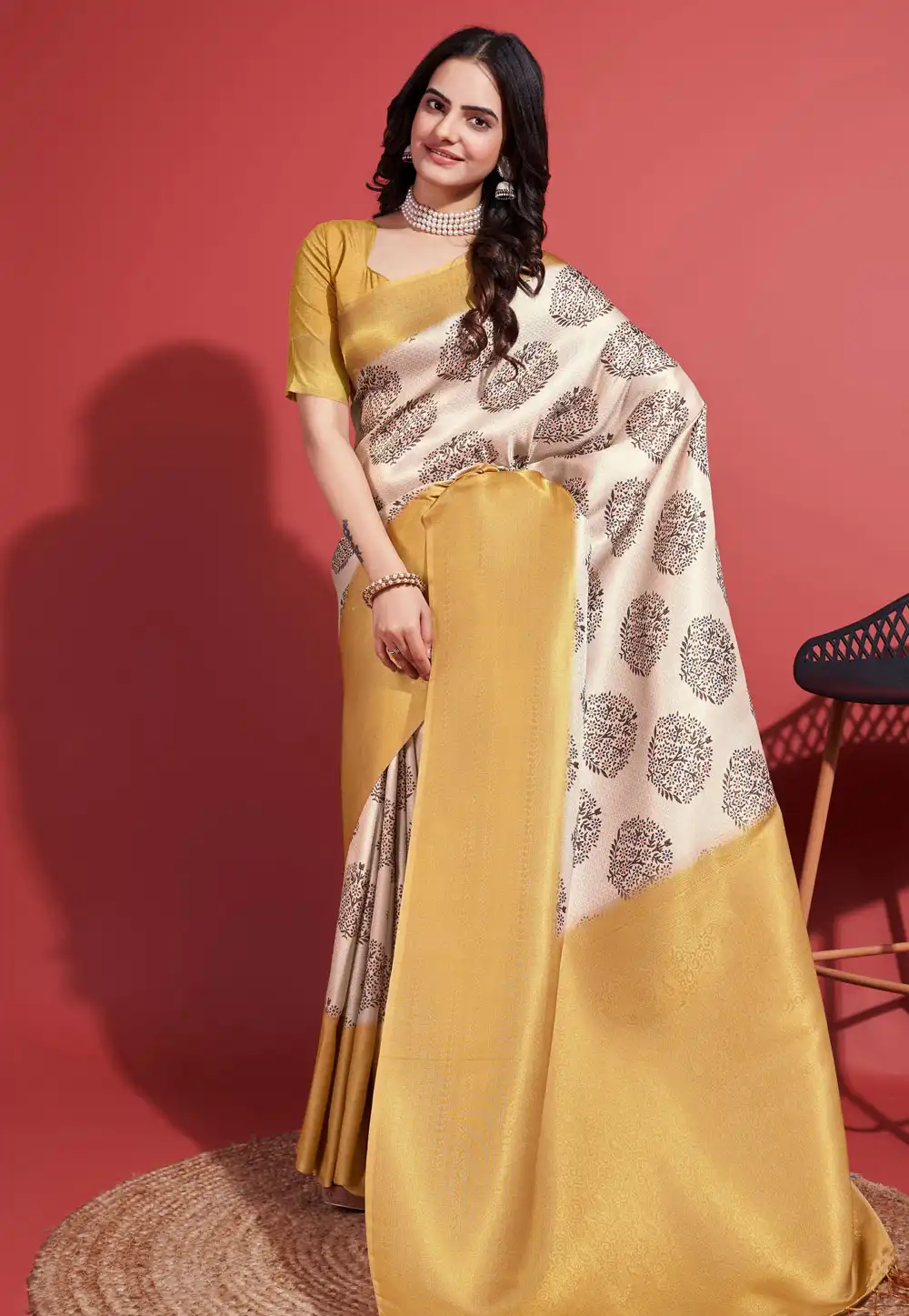 Golden Silk Saree With Blouse 289333