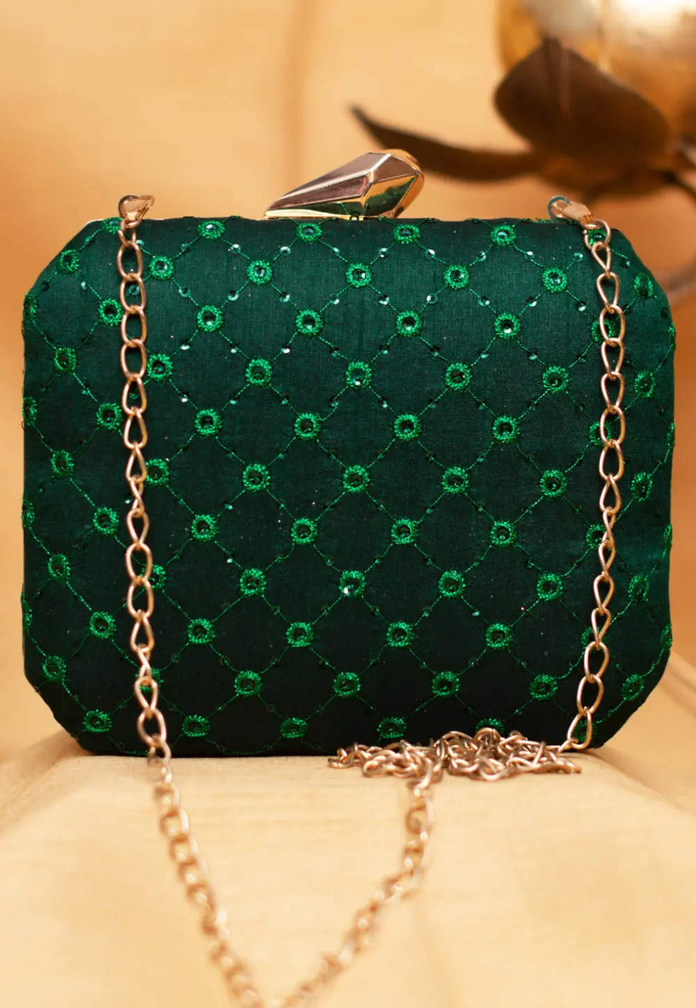 Green Art Silk Clutch 299622