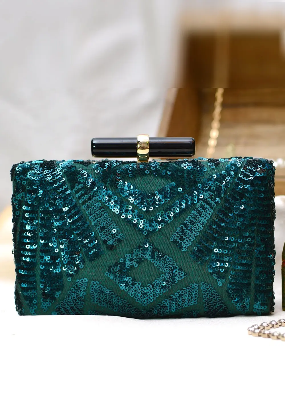 Green Art Silk Clutch 300950