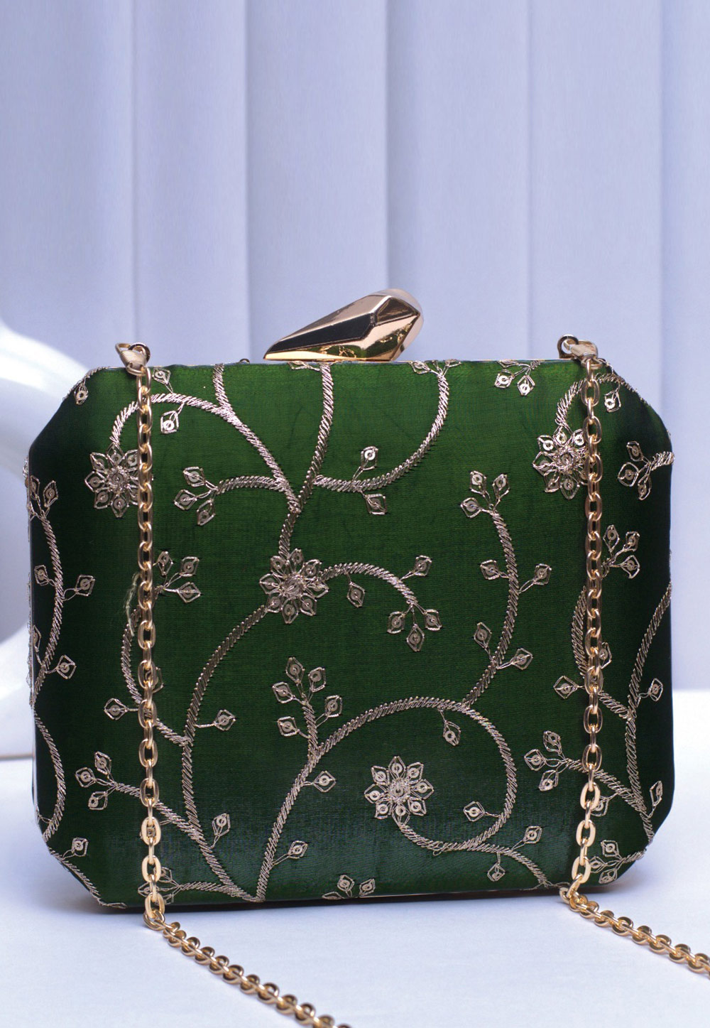 Green Art Silk Clutch 305936