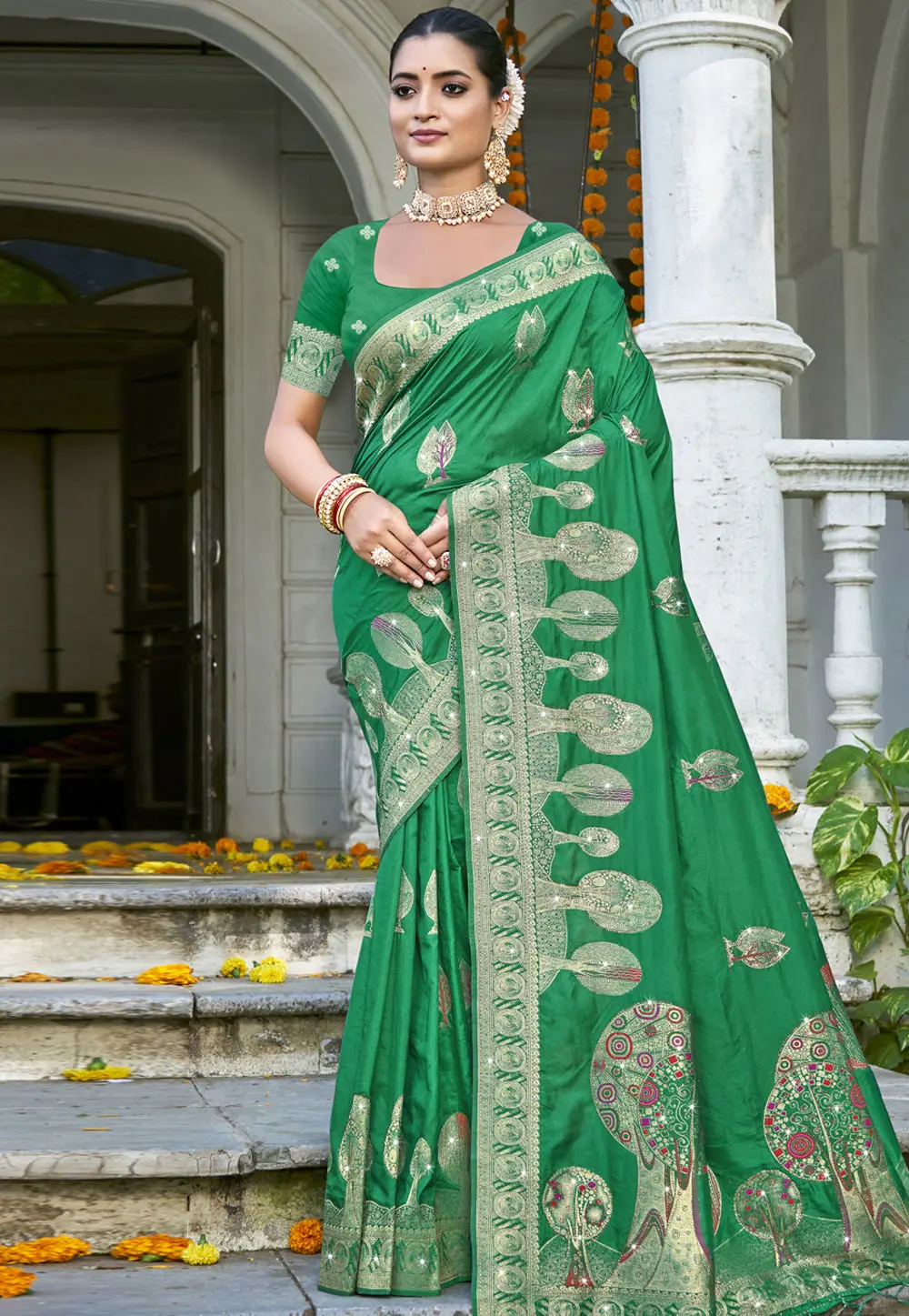 Green Art Silk Saree With Blouse 303013