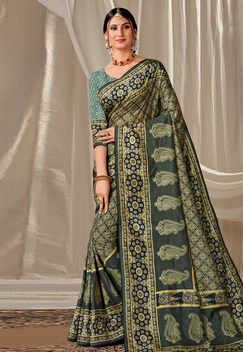Green Art Silk Saree With Blouse 279559