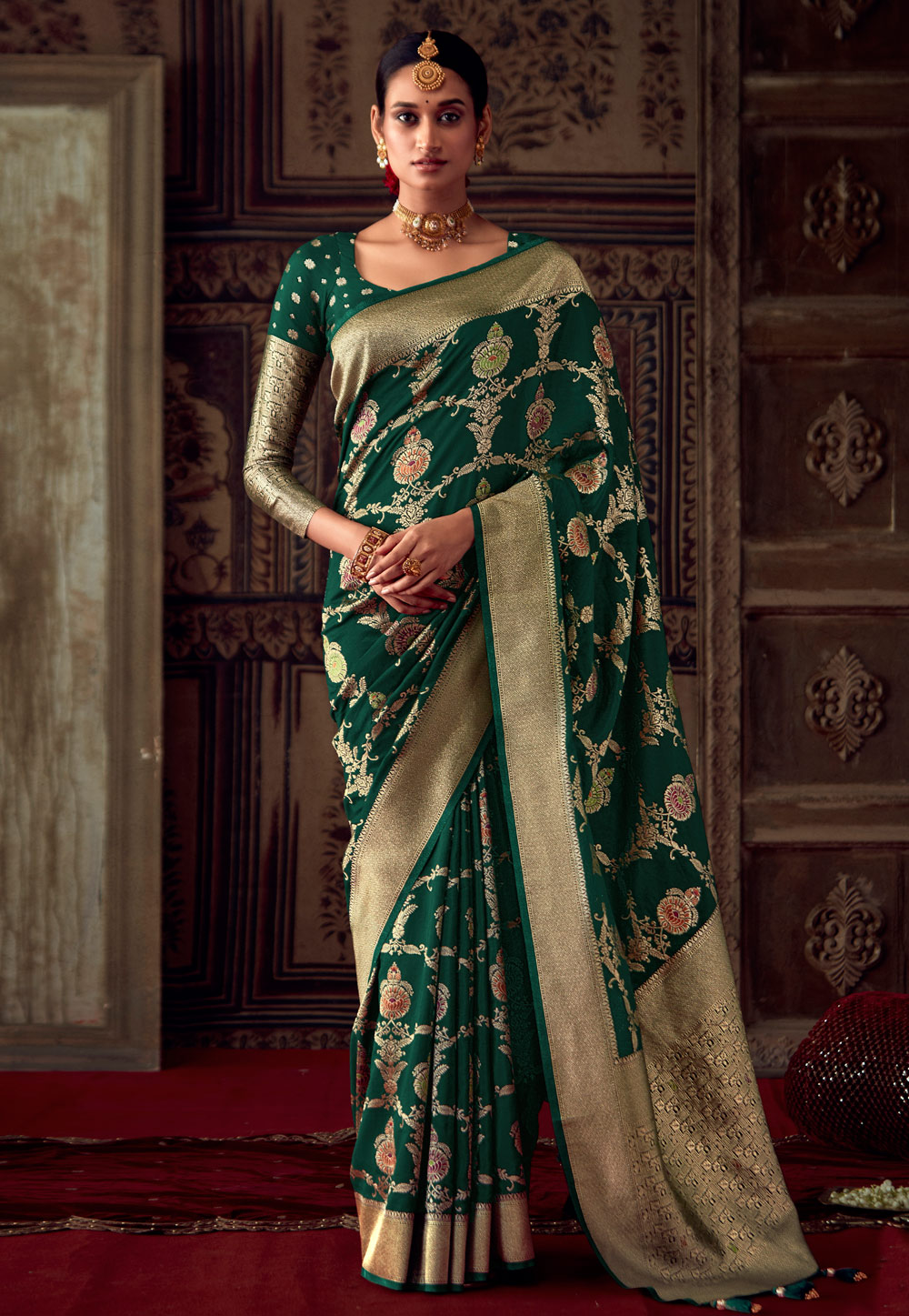 Buy Holy Green Banarasi Katan Silk Saree - House Of Elegance – House Of  Elegance - Style That Inspires