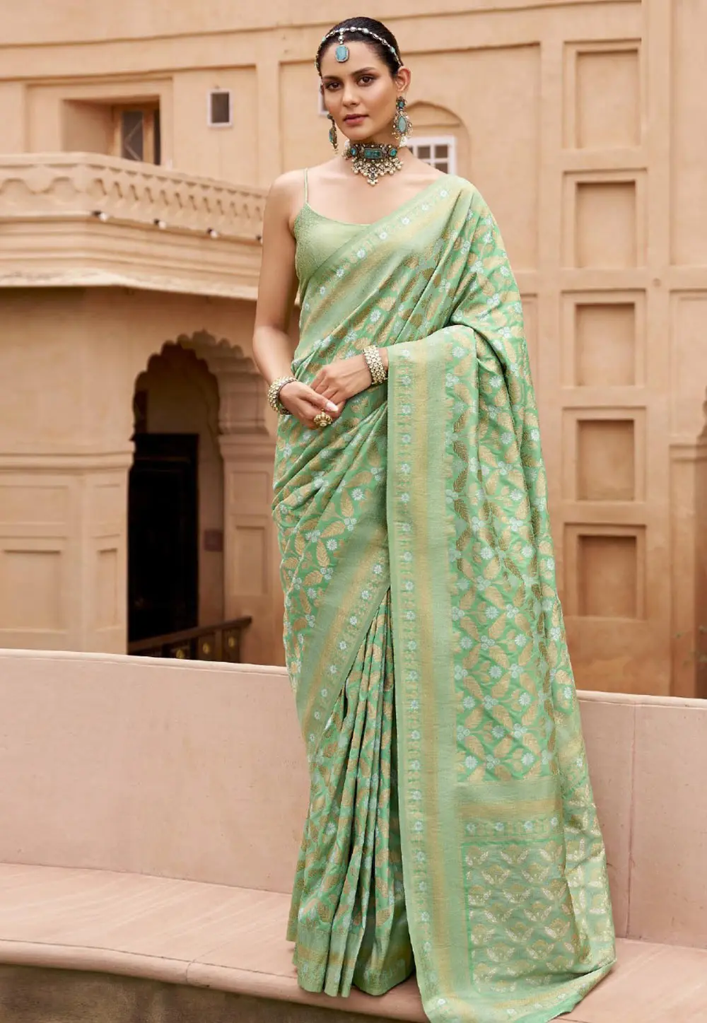 Green Banarasi Silk Saree With Blouse 298490