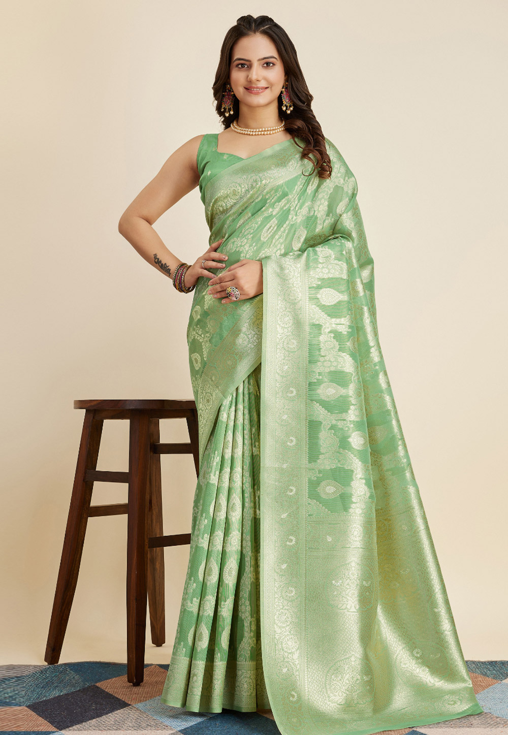 Green Banarasi Silk Saree With Blouse 280495