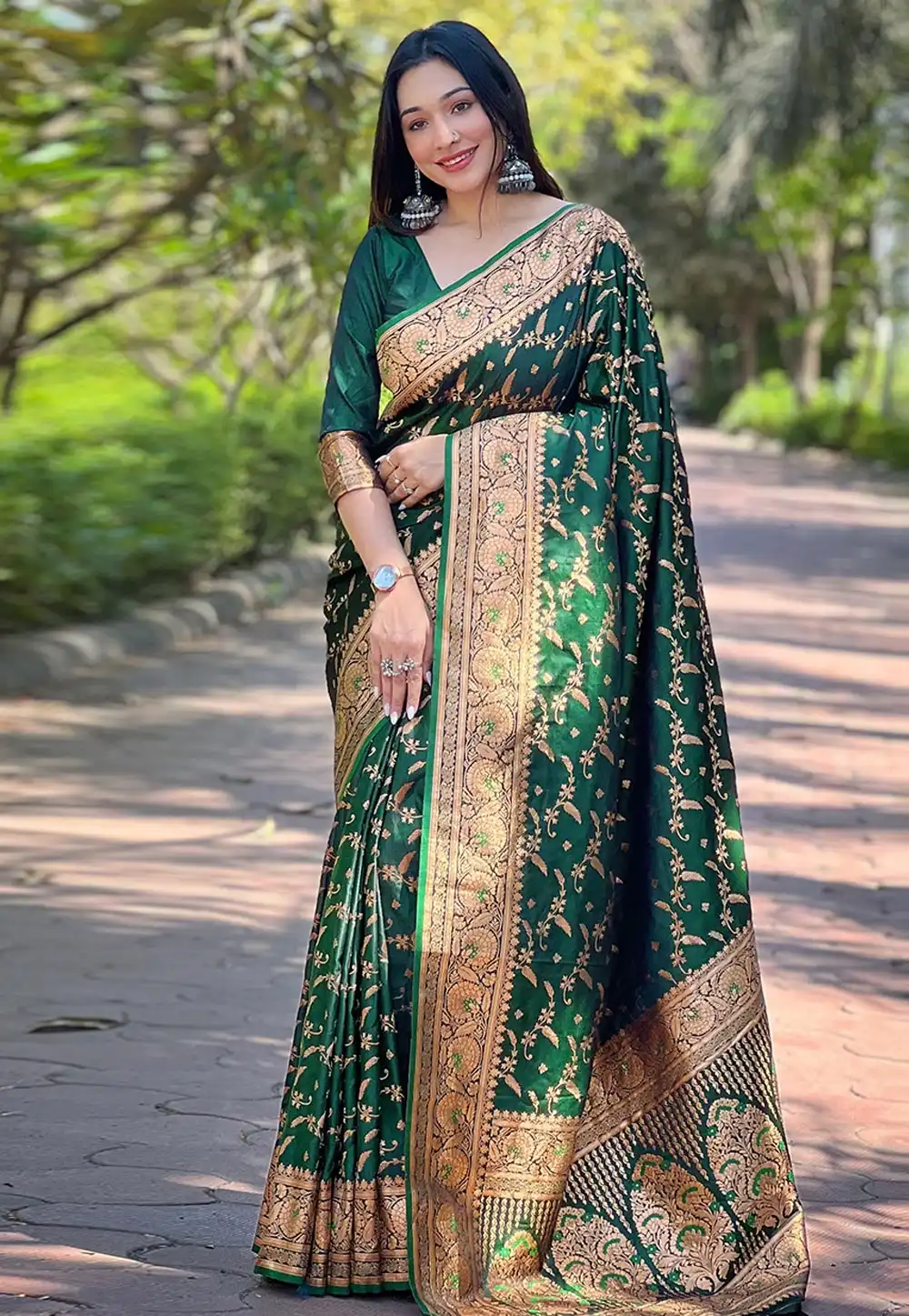 Green Banarasi Silk Saree With Blouse 294129