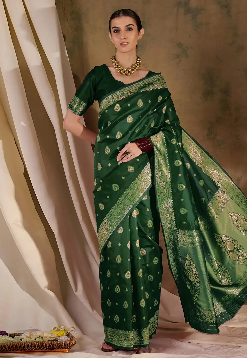 Green Banarasi Silk Saree With Blouse 289647