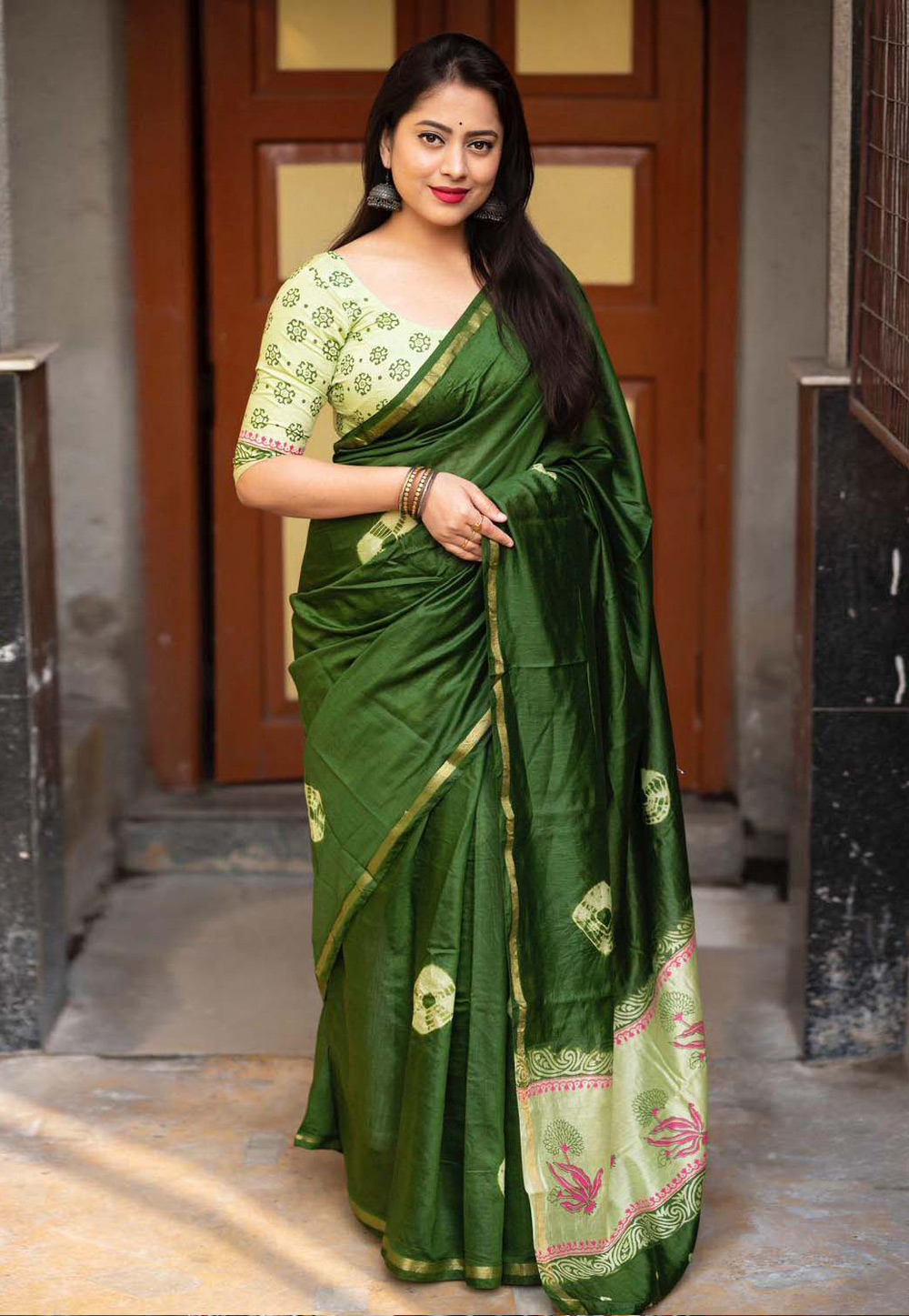 Green Cotton Saree With Blouse 285900