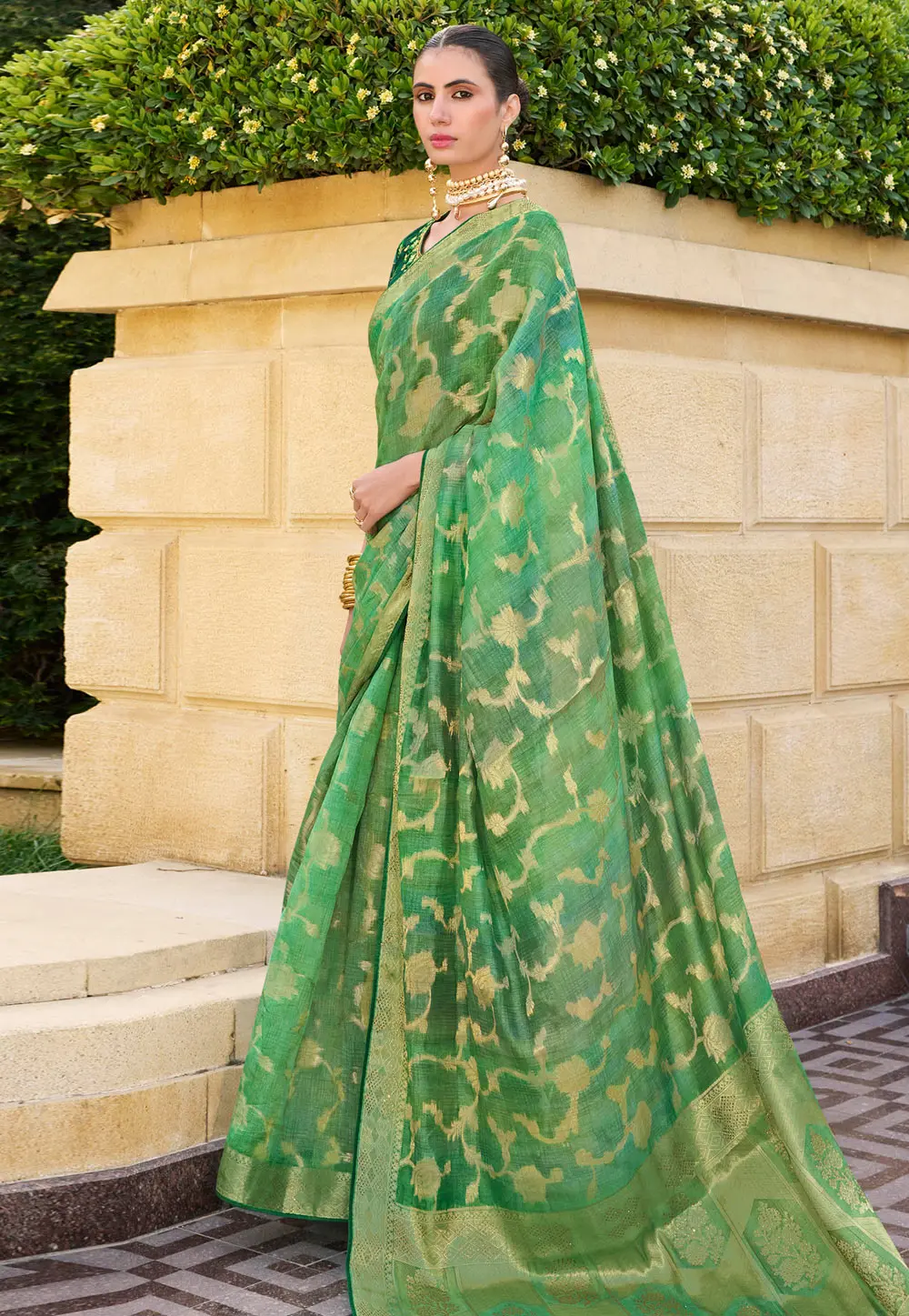 Green Jacquard Silk Saree With Blouse 302274