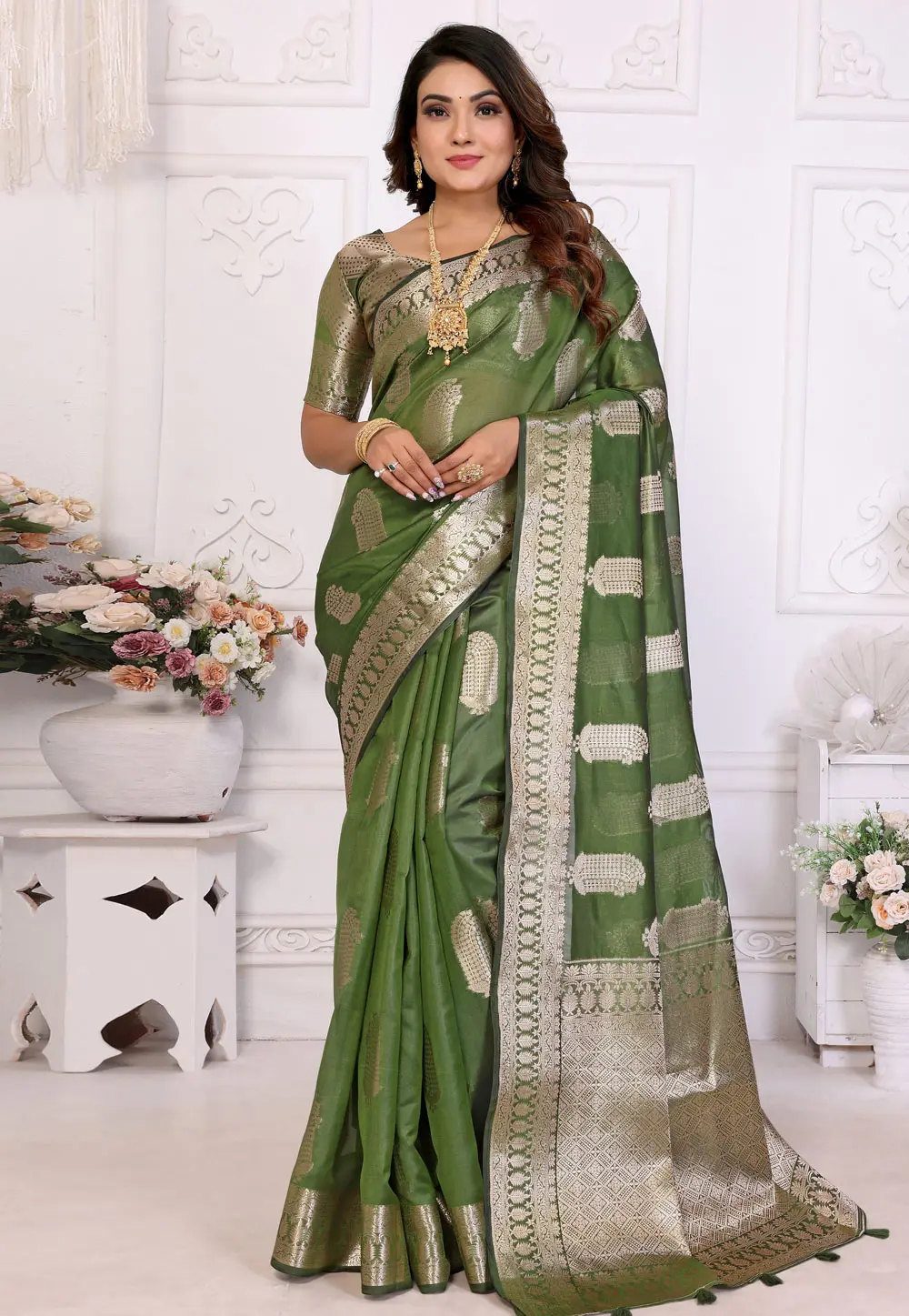 Green Organza Saree With Blouse 304400