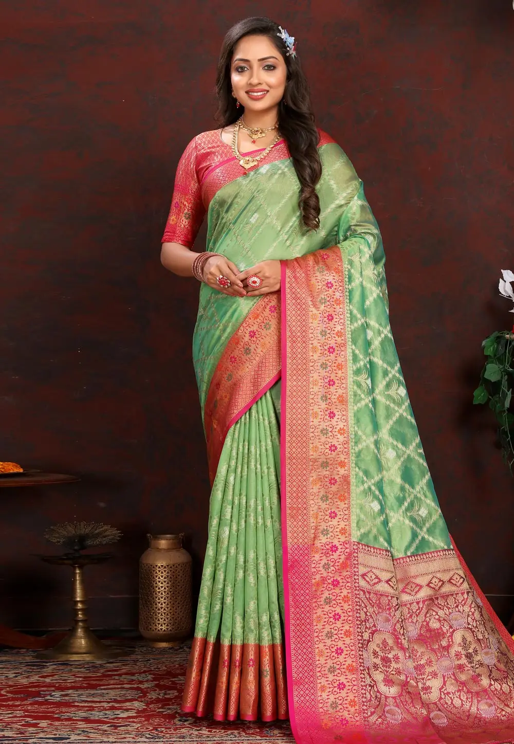 Green Organza Saree With Blouse 300519