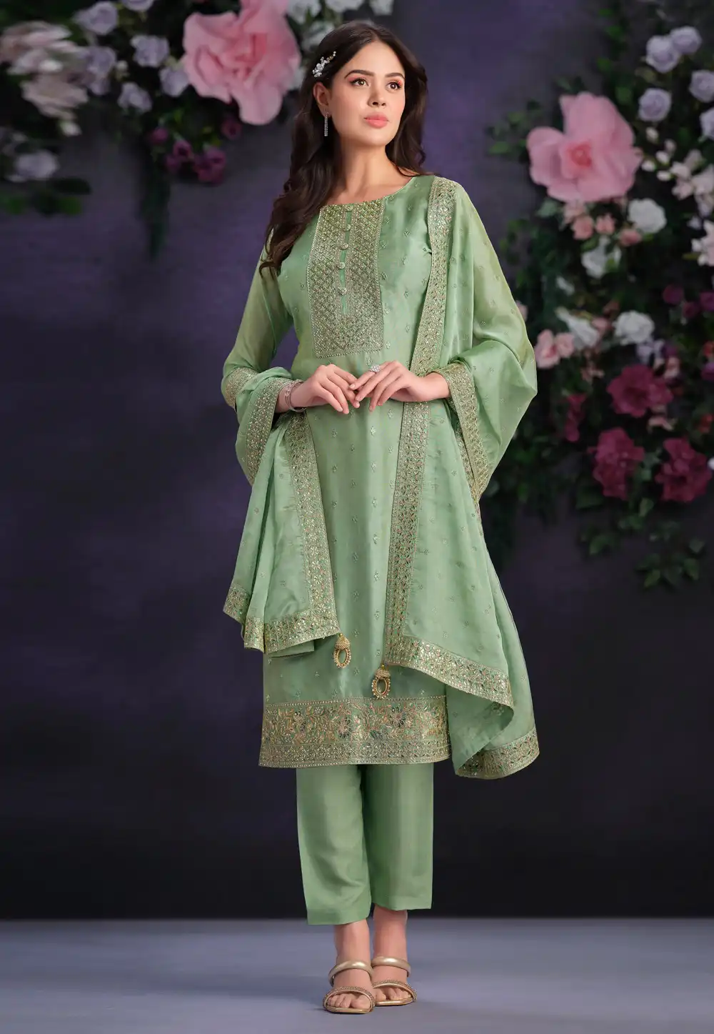 Green Shimmer Straight Suit 289870