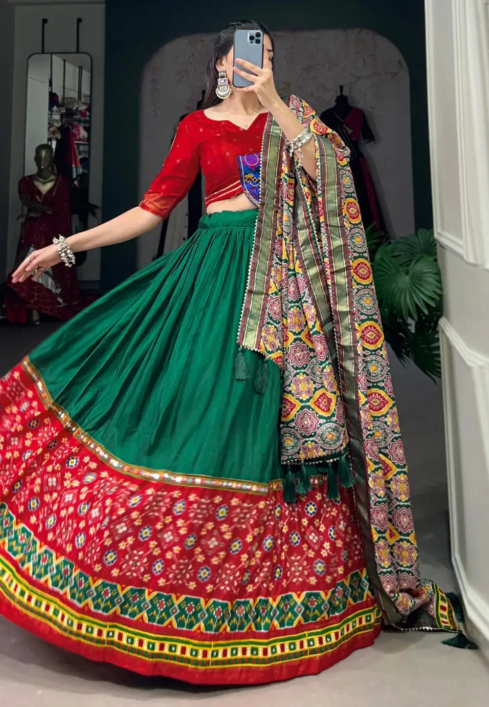 Green Silk Navratri Chaniya Choli 295347