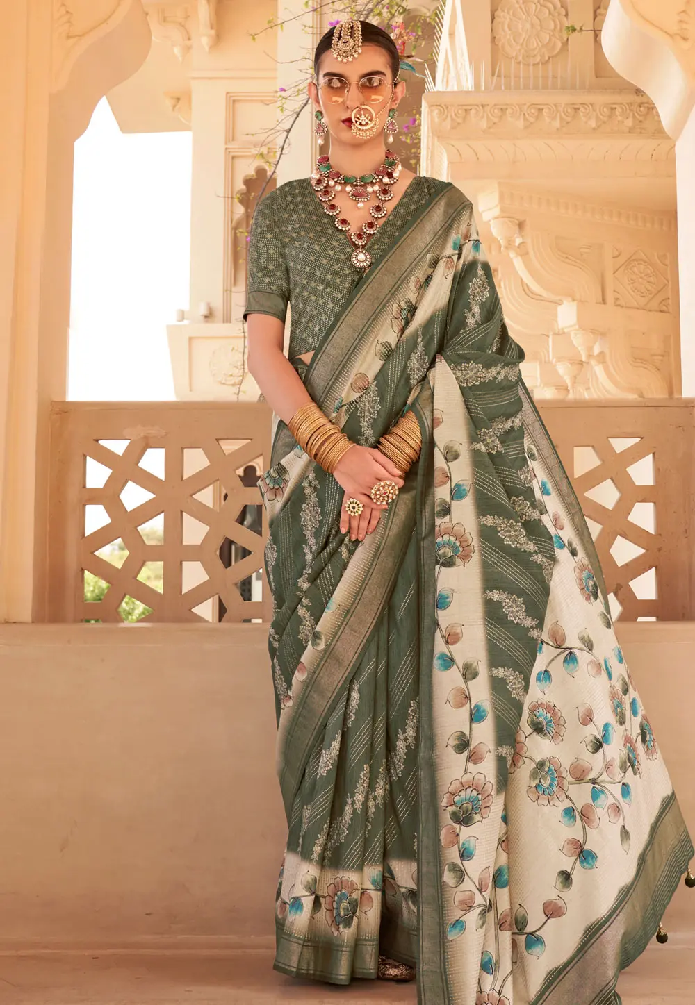 Green Silk Saree With Blouse 299443