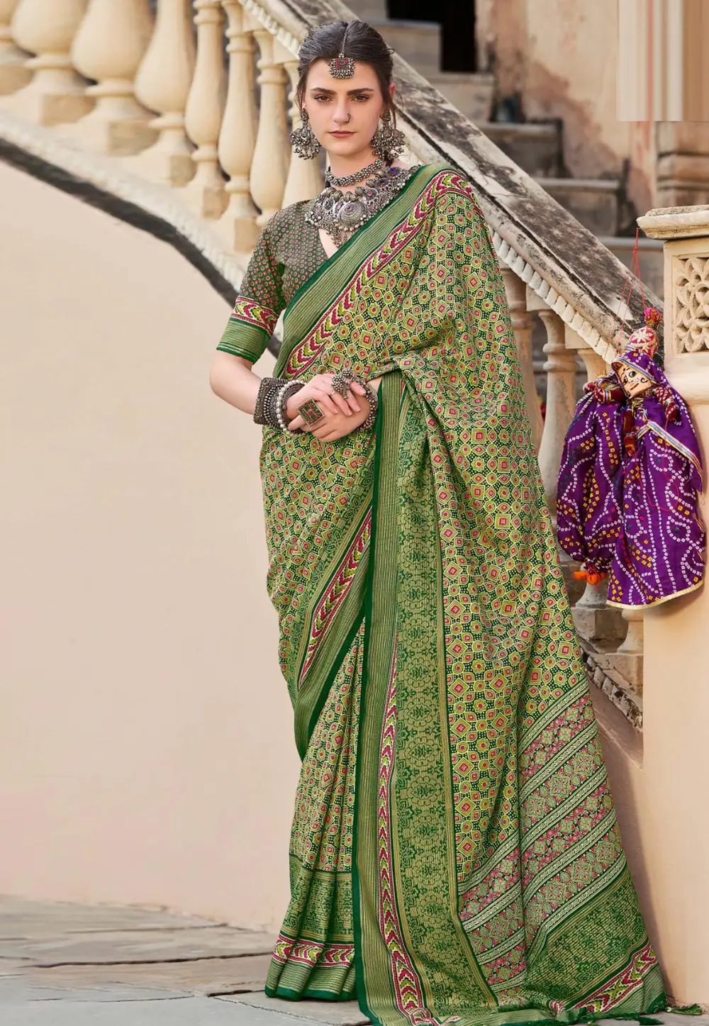 Green Silk Saree With Blouse 295846