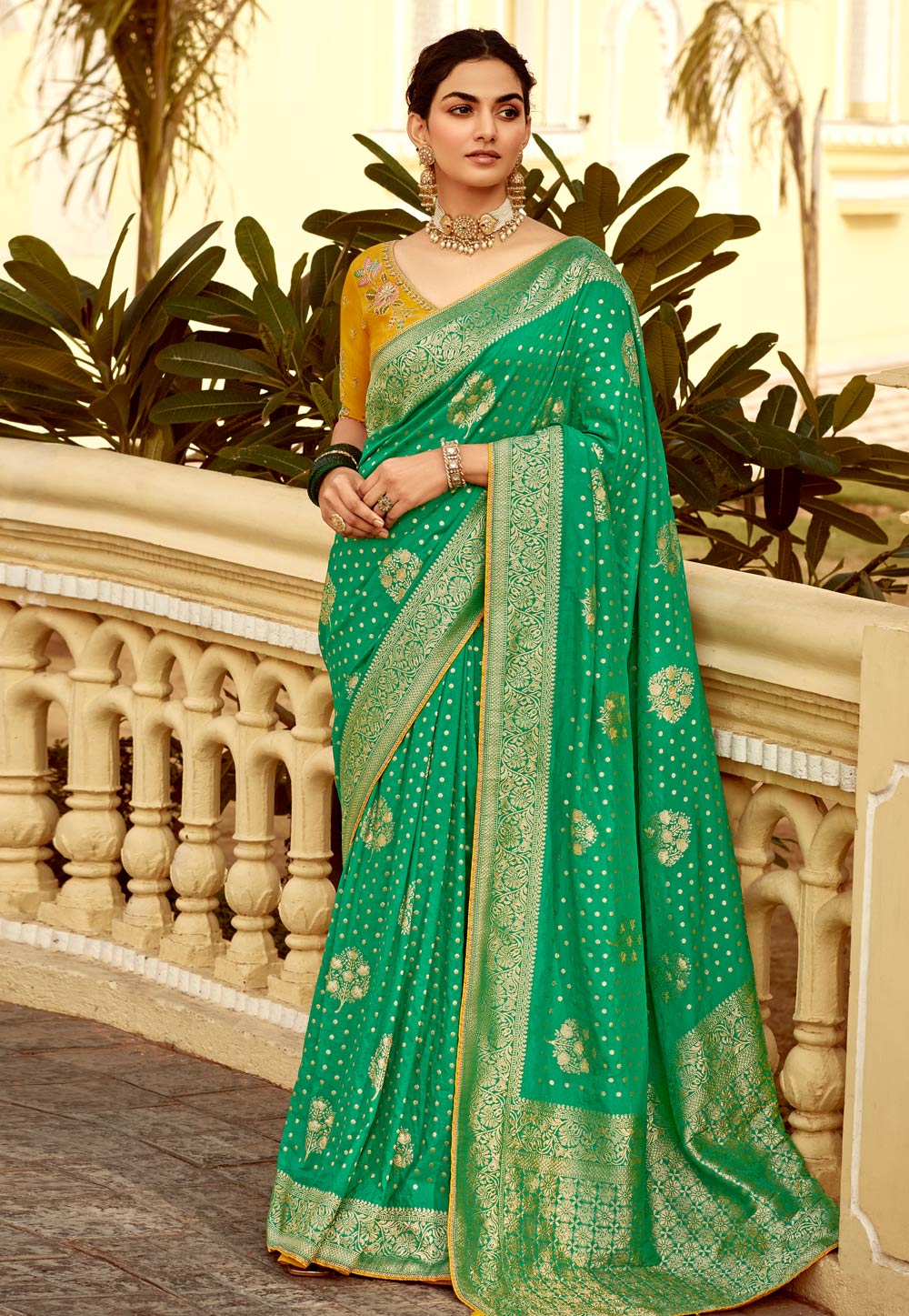 Green Silk Saree With Blouse 305820