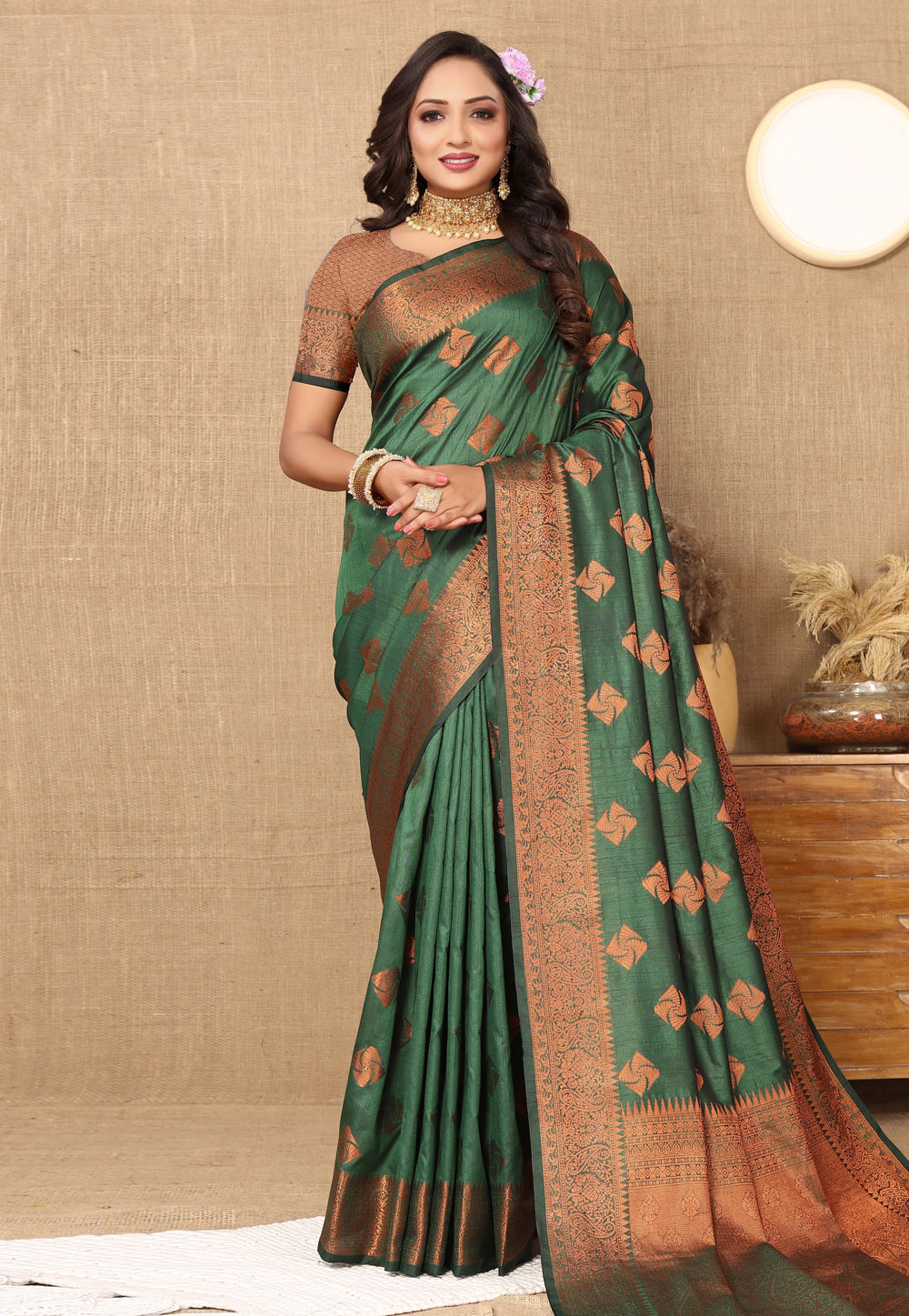 Green Silk Saree With Blouse 283536