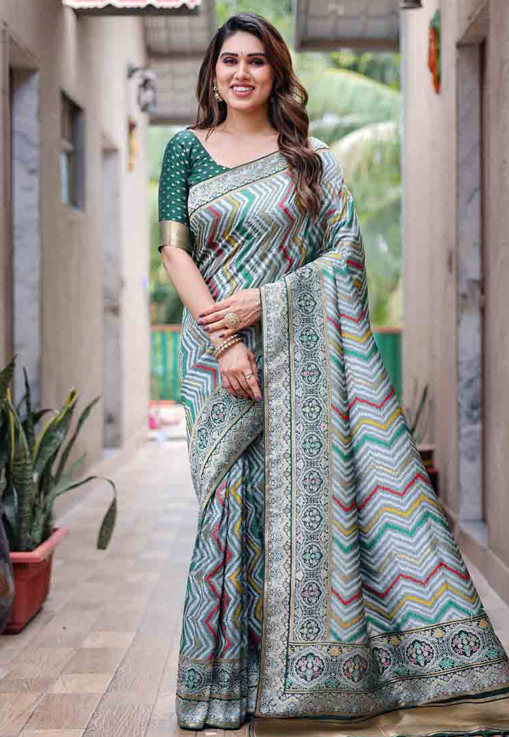 Green Silk Saree With Blouse 280765