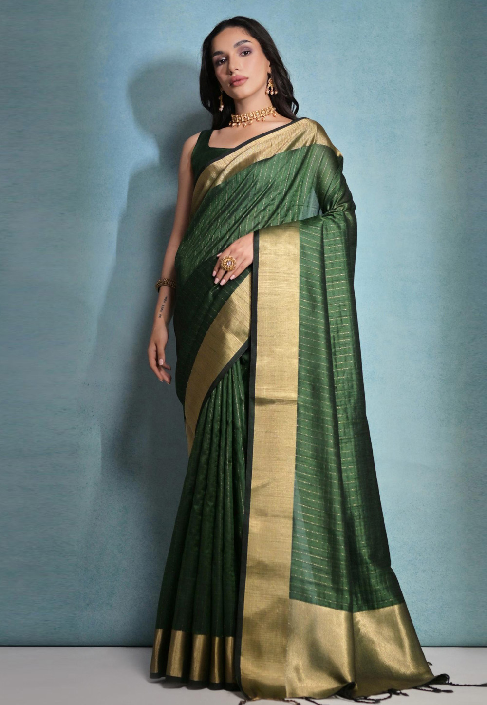 Green Silk Saree With Blouse 281943