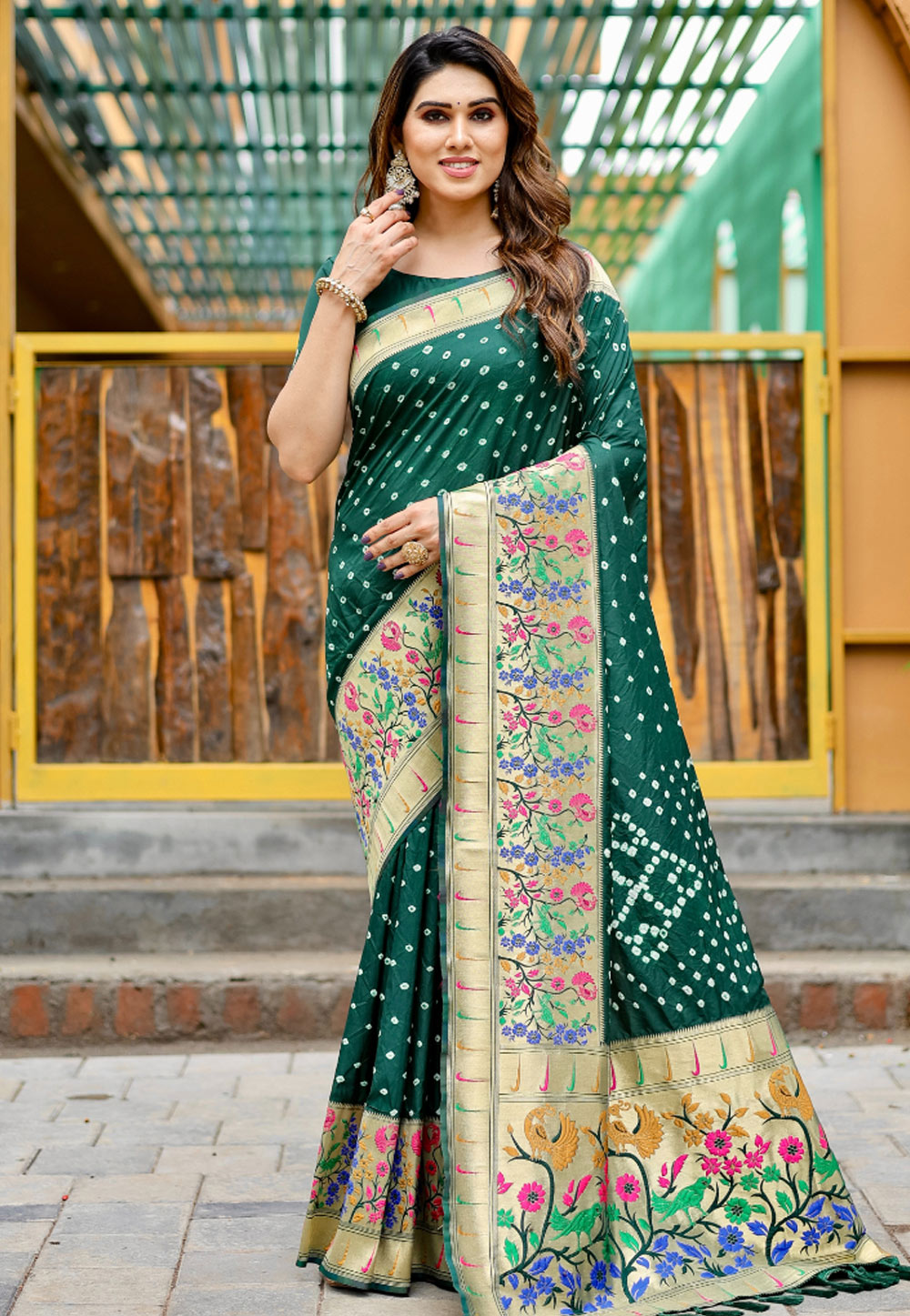Green Silk Saree With Blouse 283554