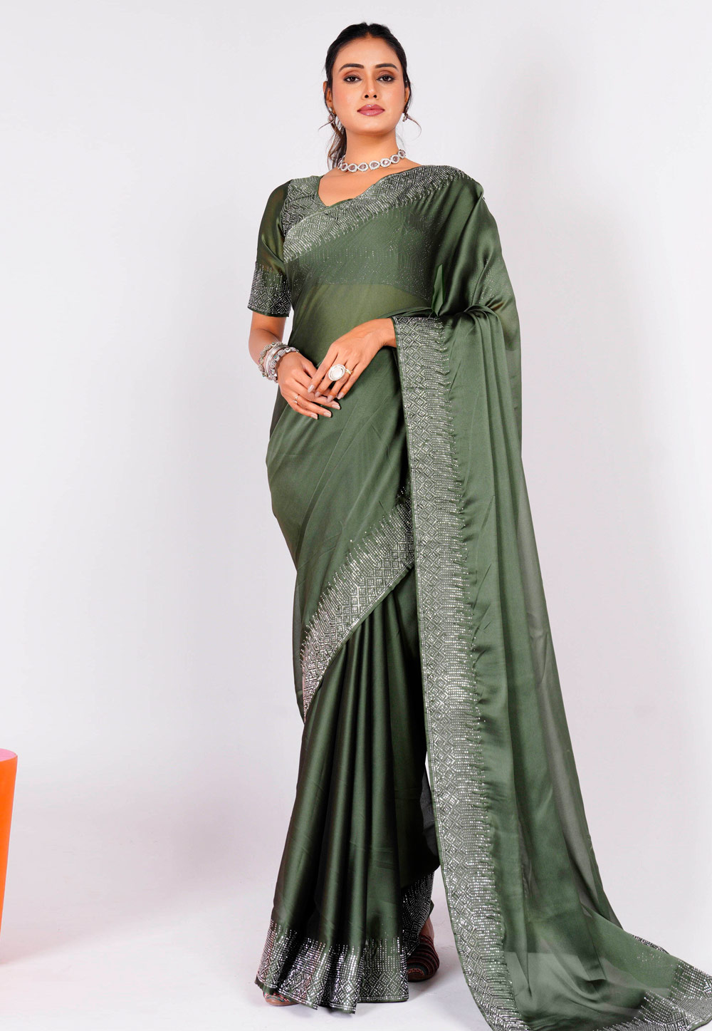 Green Silk Saree With Blouse 284383