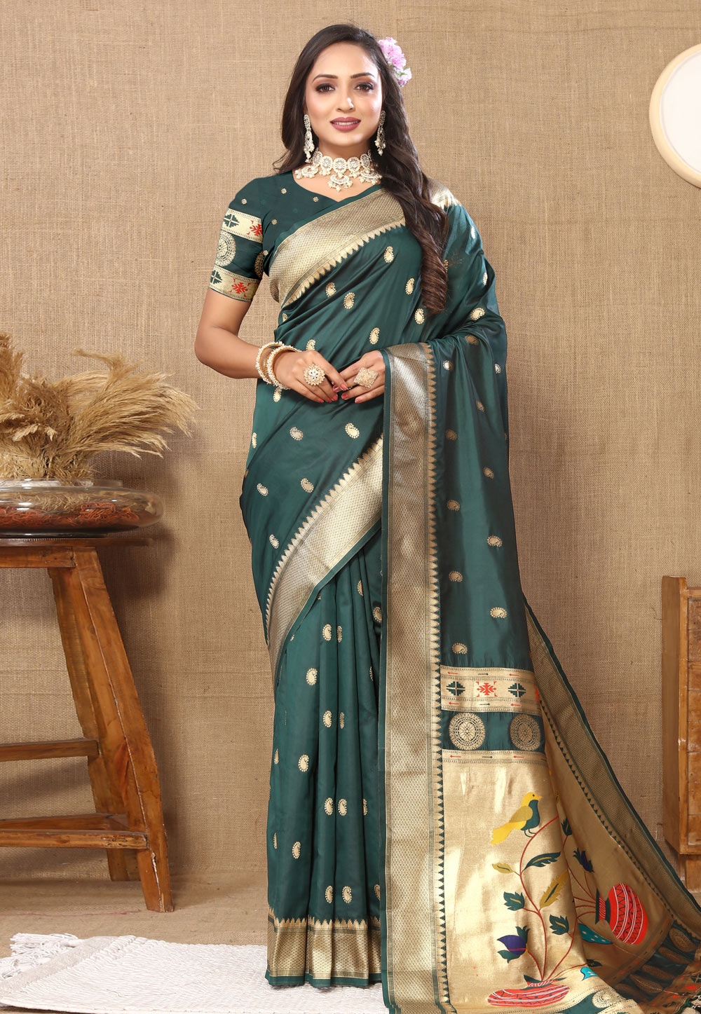 Green Silk Saree With Blouse 286288