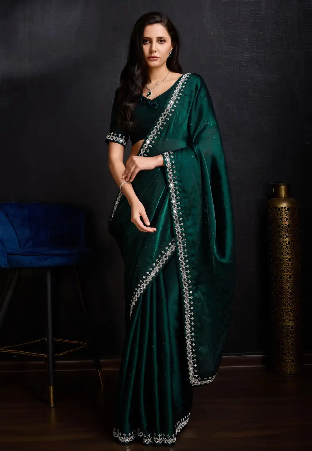Green Silk Saree With Blouse 289414