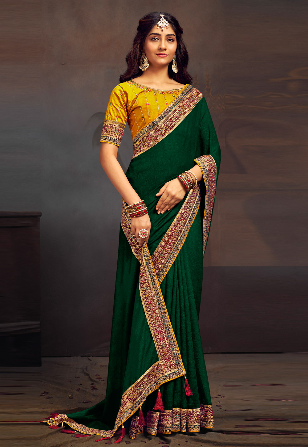 Green Silk Saree With Blouse 283251