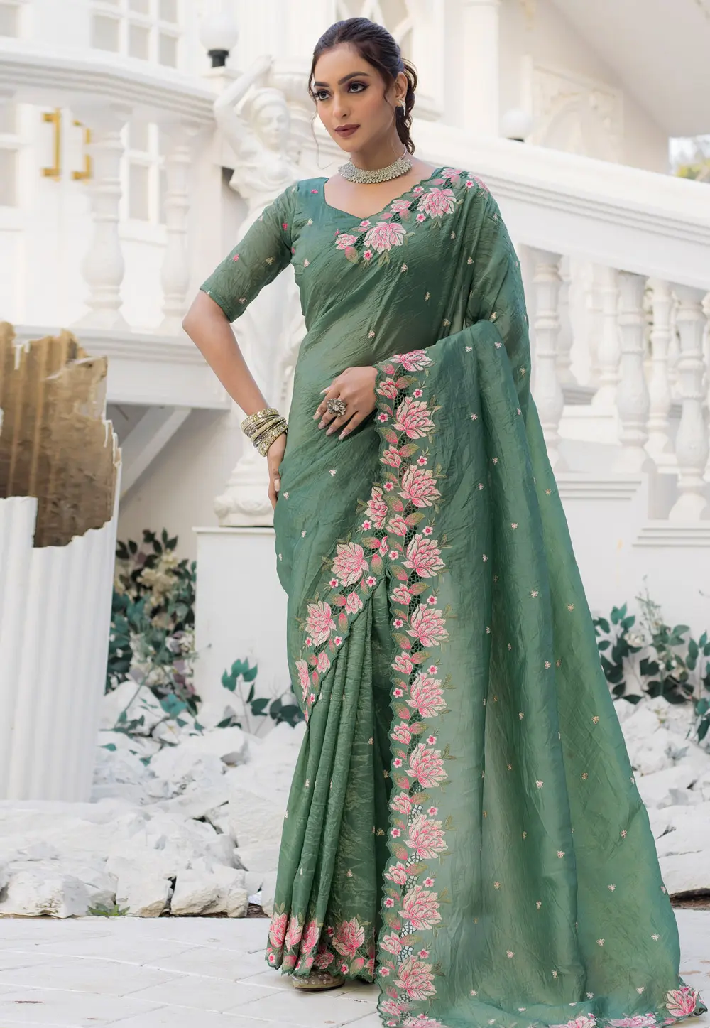 Green Silk Saree With Blouse 302039