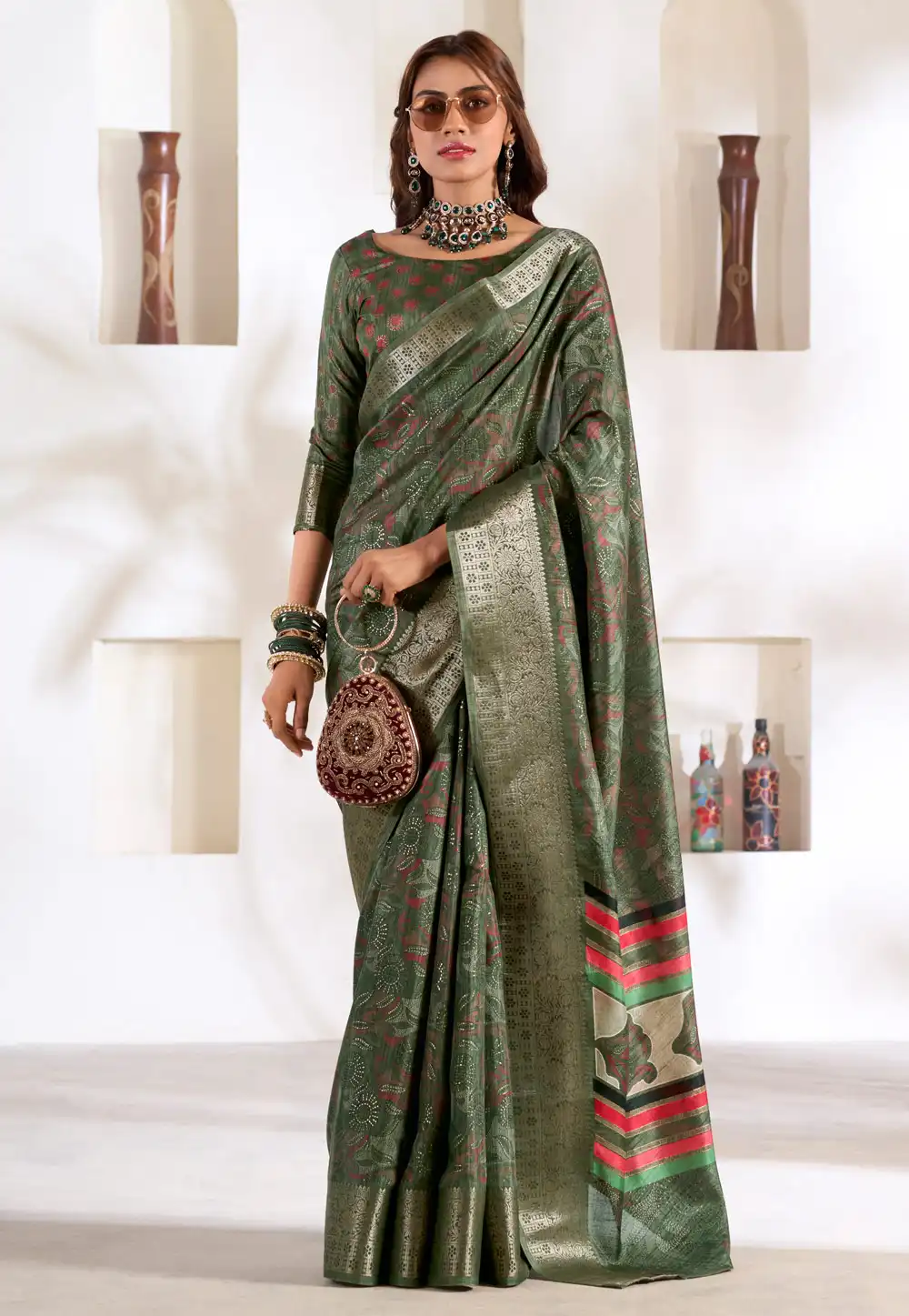 Green Silk Saree With Blouse 291052