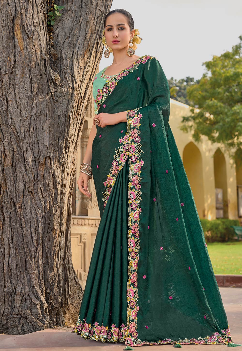 Green Silk Saree With Blouse 285472