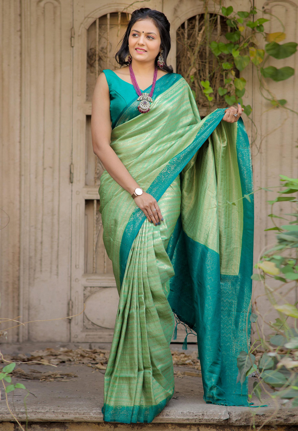 Green Silk Saree With Blouse 285594