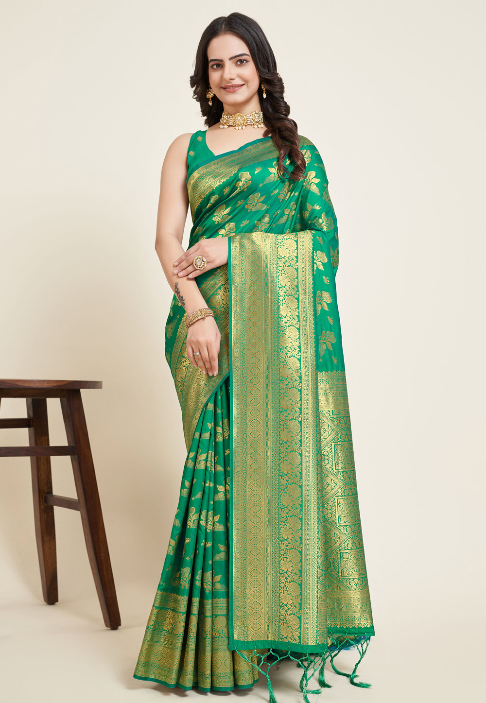 Green Silk Saree With Blouse 279346