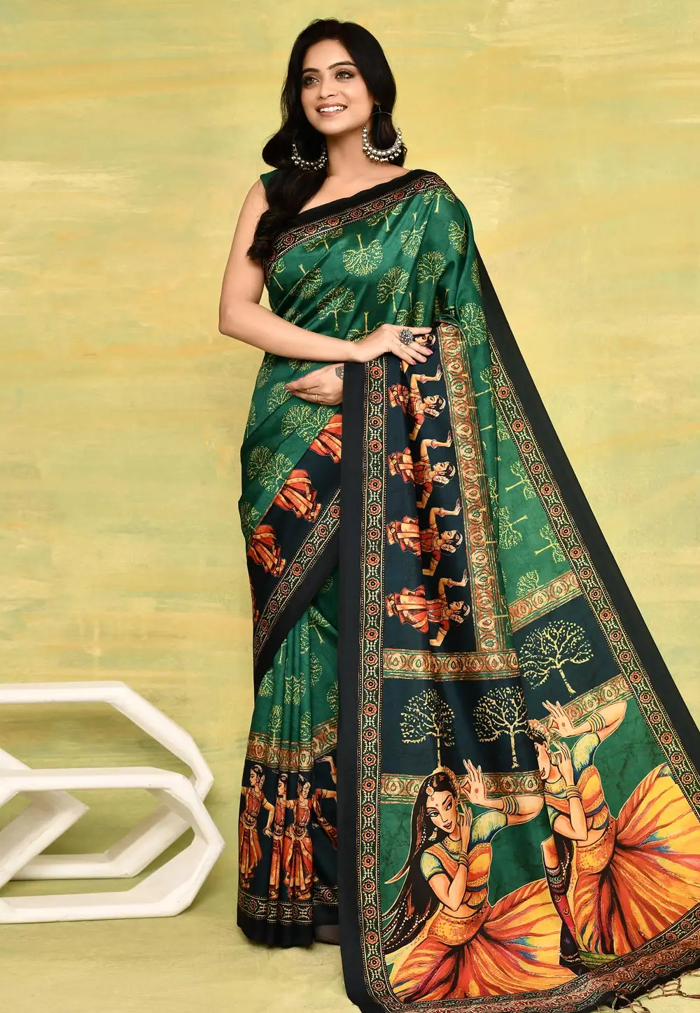 Green Silk Saree With Blouse 296282