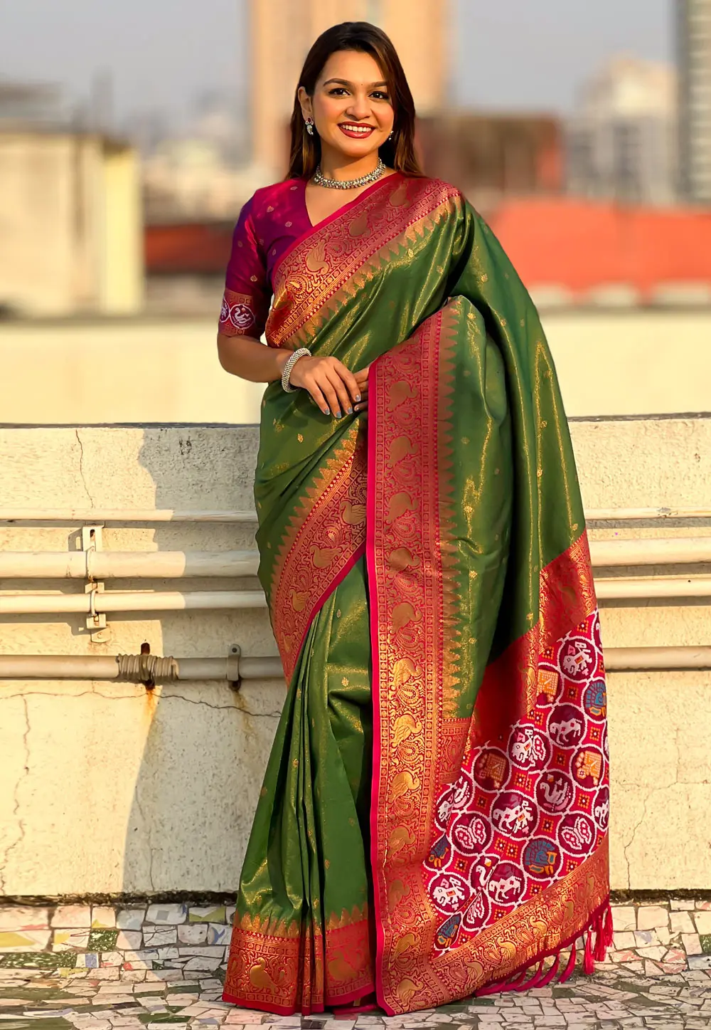 Green Tissue Saree With Blouse 302798