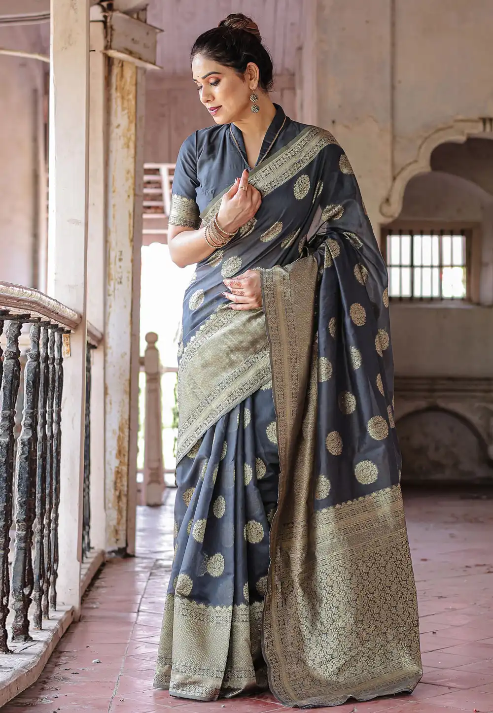 Grey Chanderi Silk Saree With Blouse 291276