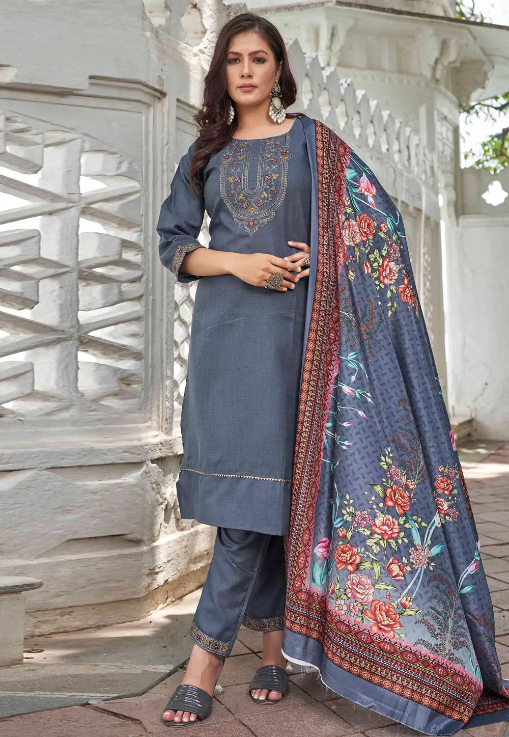 Grey Cotton Readymade Pakistani Suit 301949