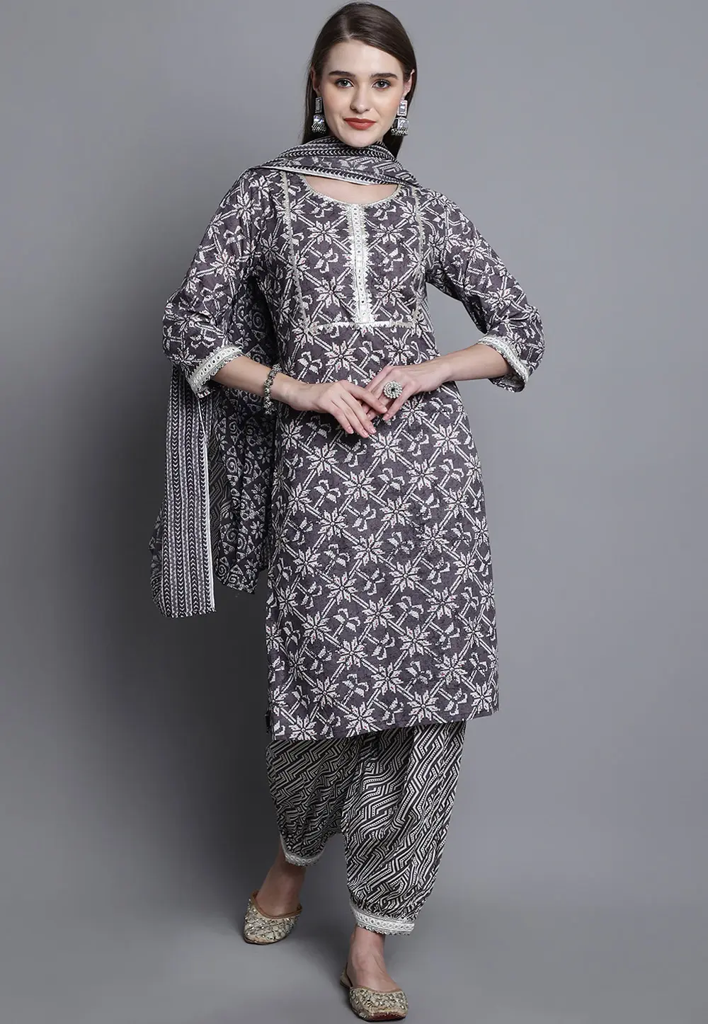 Grey Cotton Readymade Punjabi Suit 303470