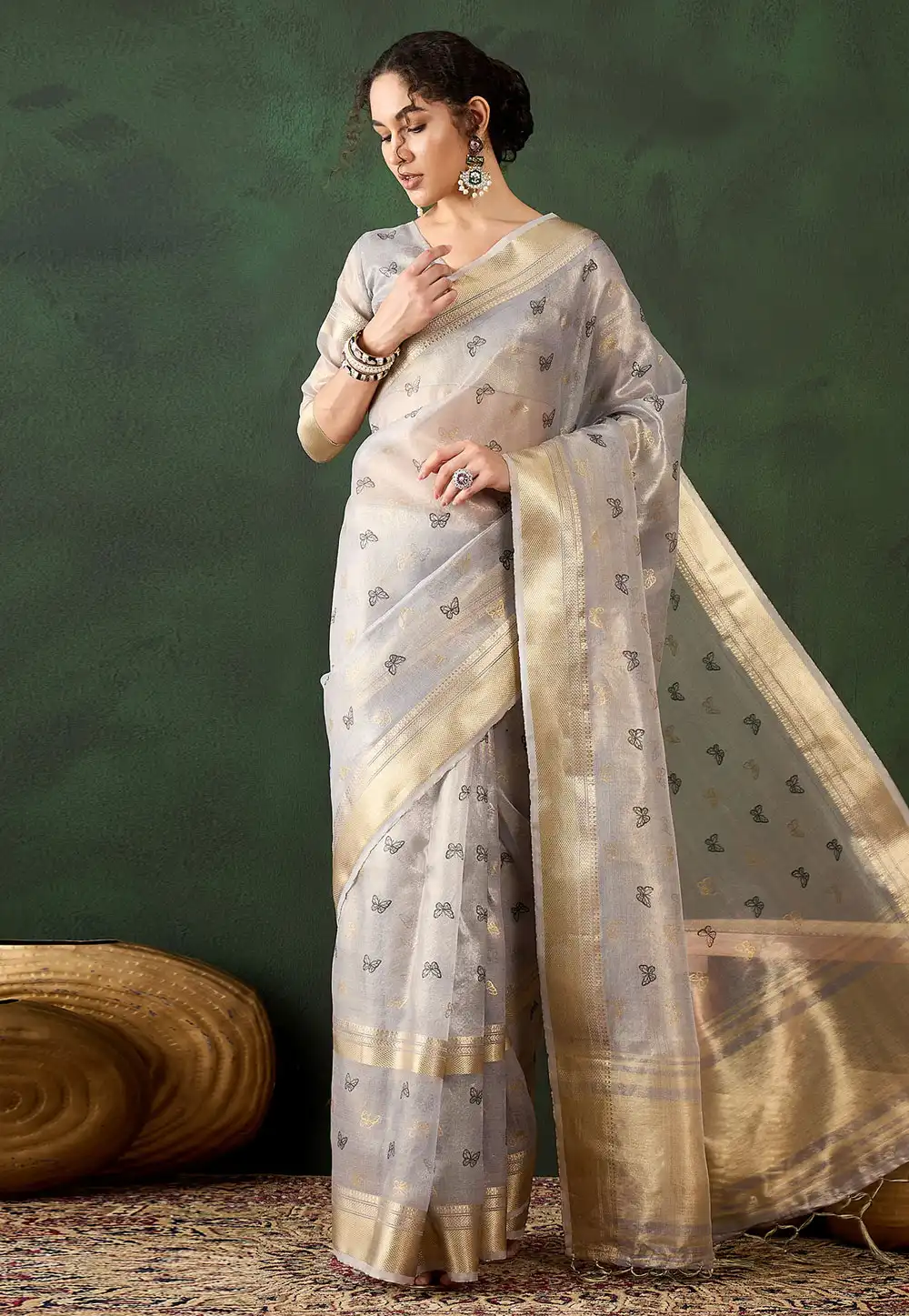 Grey Khadi Saree With Blouse 294345