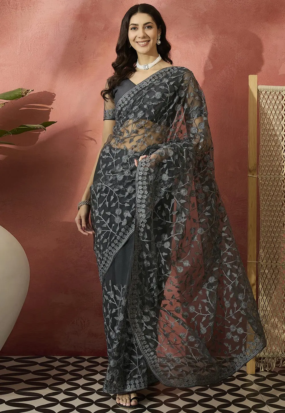 Grey Net Saree With Blouse 304666