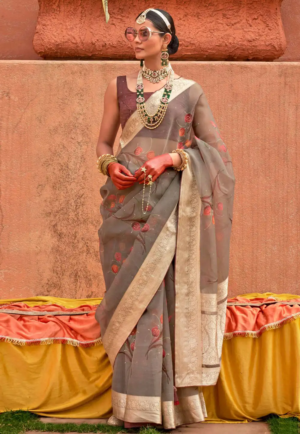 Grey Organza Saree With Blouse 291353