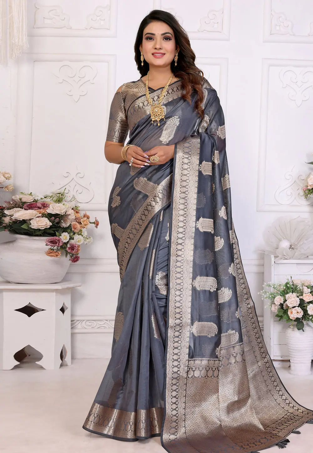 Grey Organza Saree With Blouse 304394