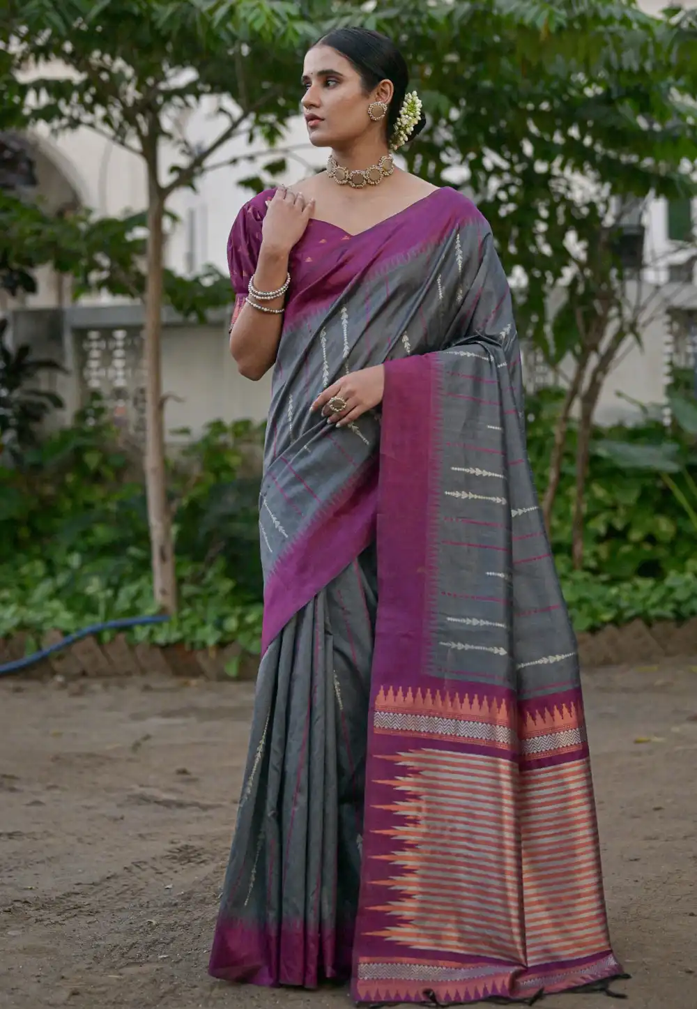 Grey Raw Silk Saree With Blouse 290838