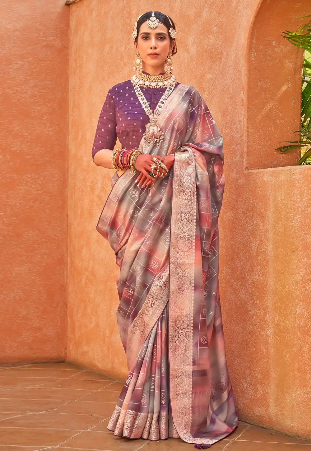 Grey Silk Saree With Blouse 293734