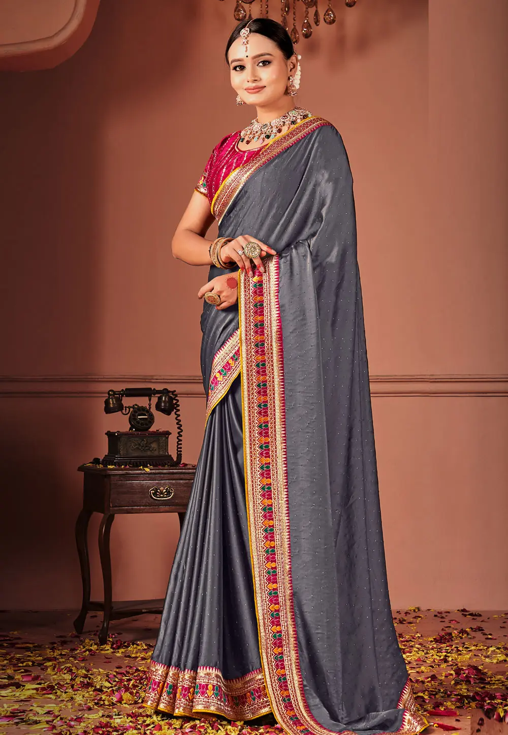 Grey Silk Saree With Blouse 303284