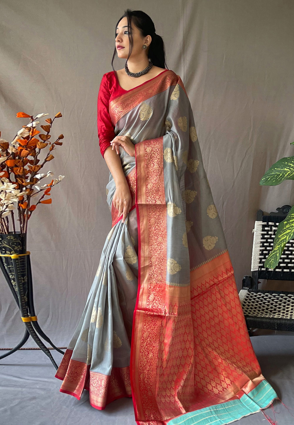 Grey Silk Saree With Blouse 287334