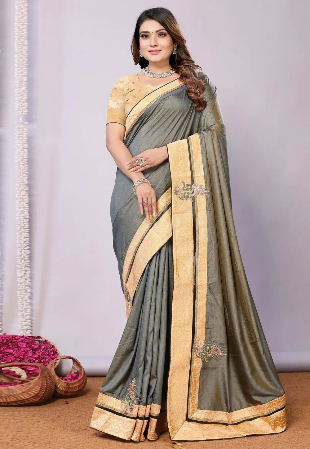 Grey Tussar Silk Saree With Blouse 299507