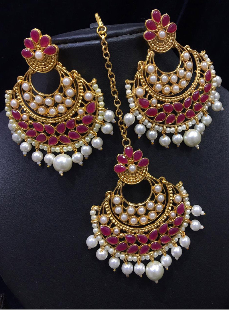 Pink Copper Earrings With Maang Tikka 146283